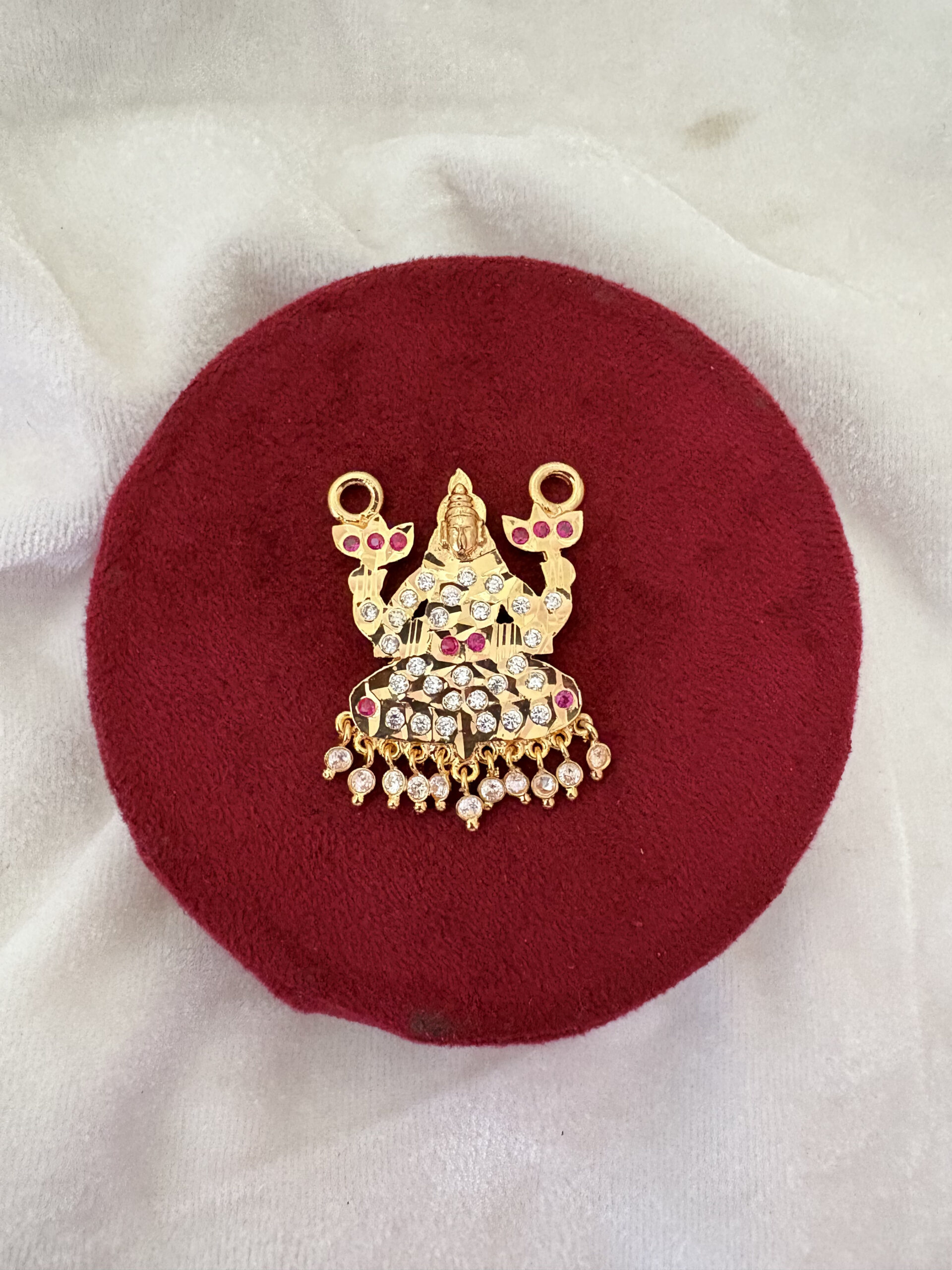 Simple Lakshmi Dollar – 50-Stone Classic Look