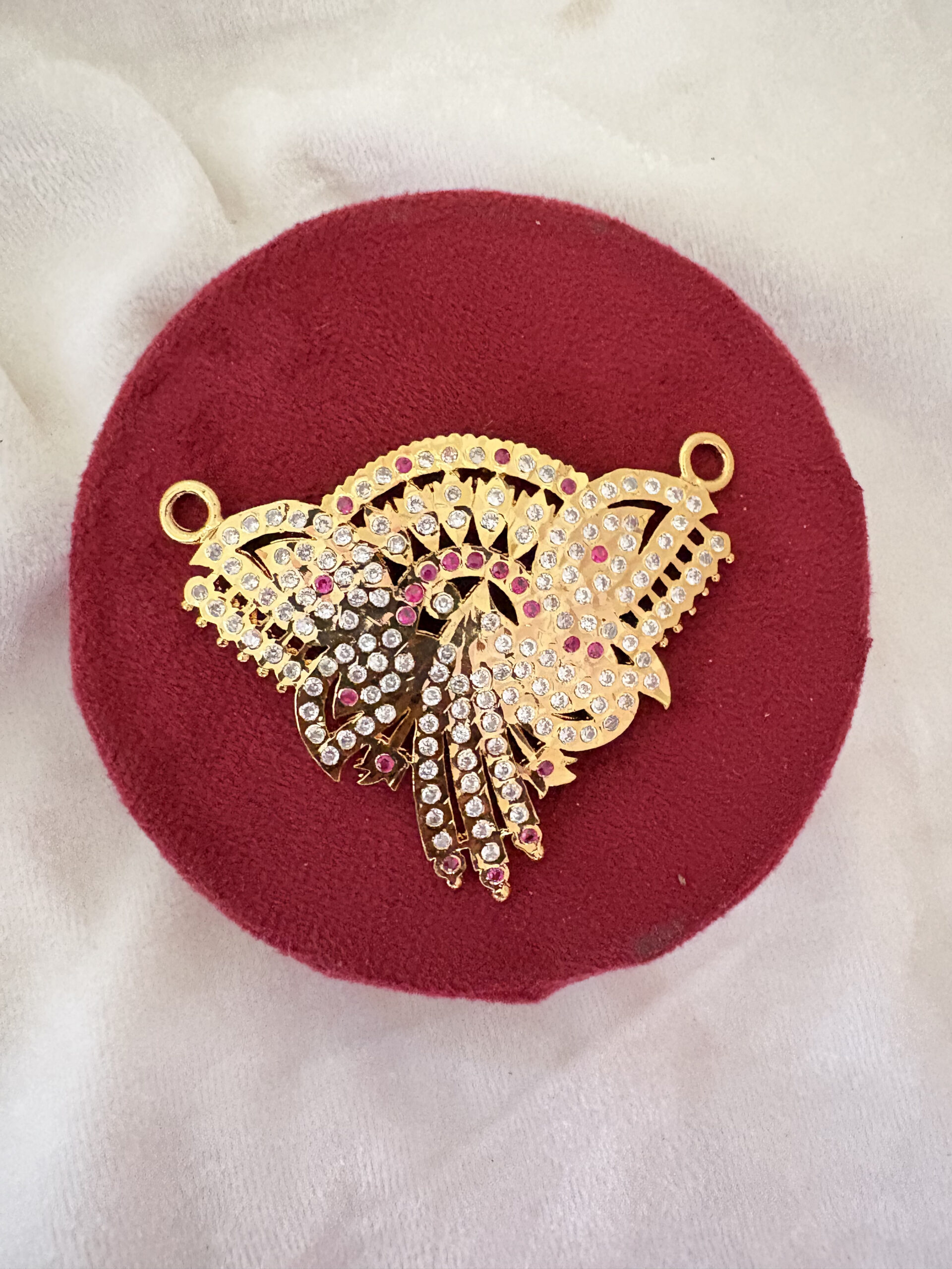 Artisan Grace Pendant – 184 Stone Edition