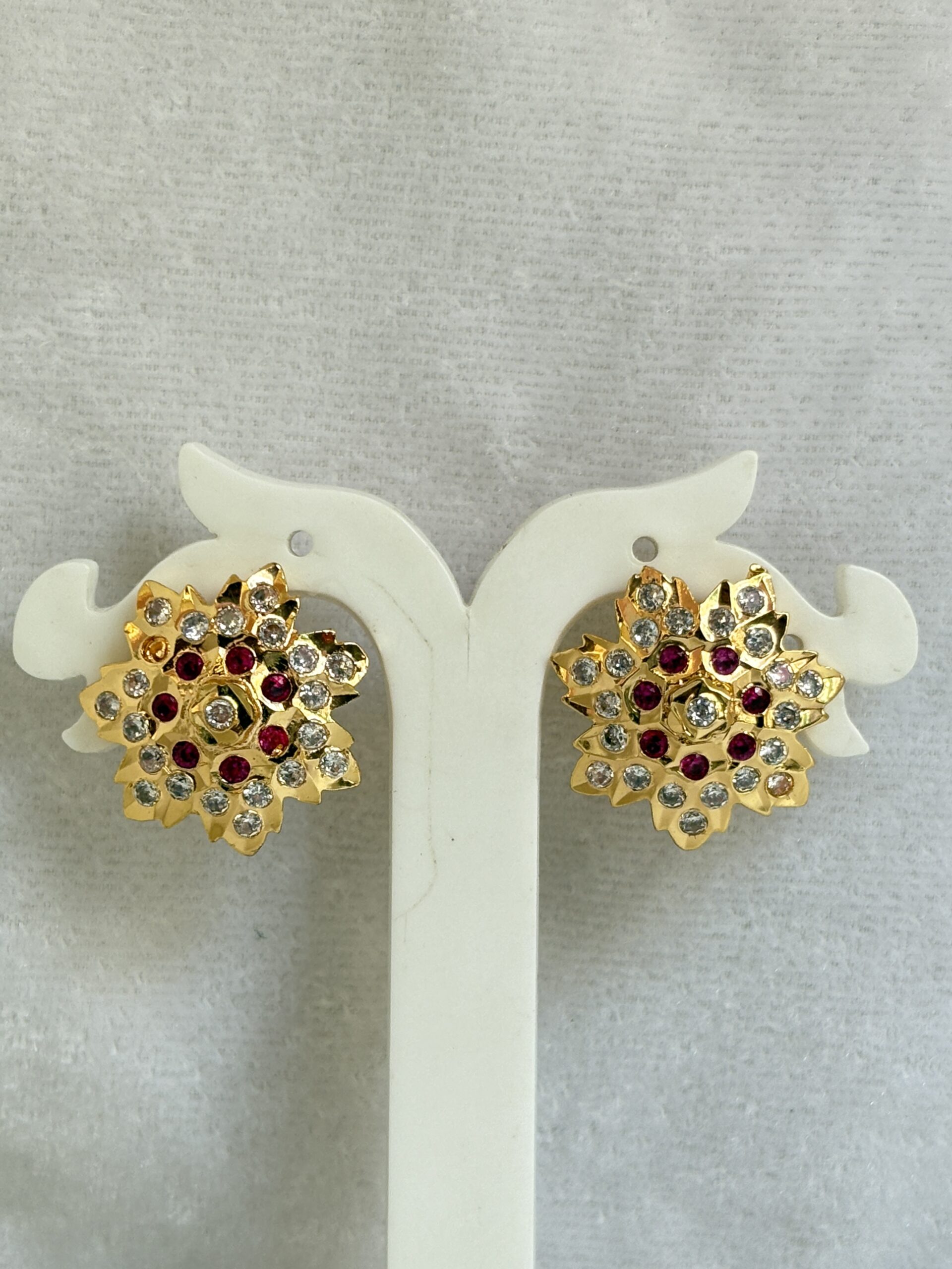 Regal Graceful Echo Stud